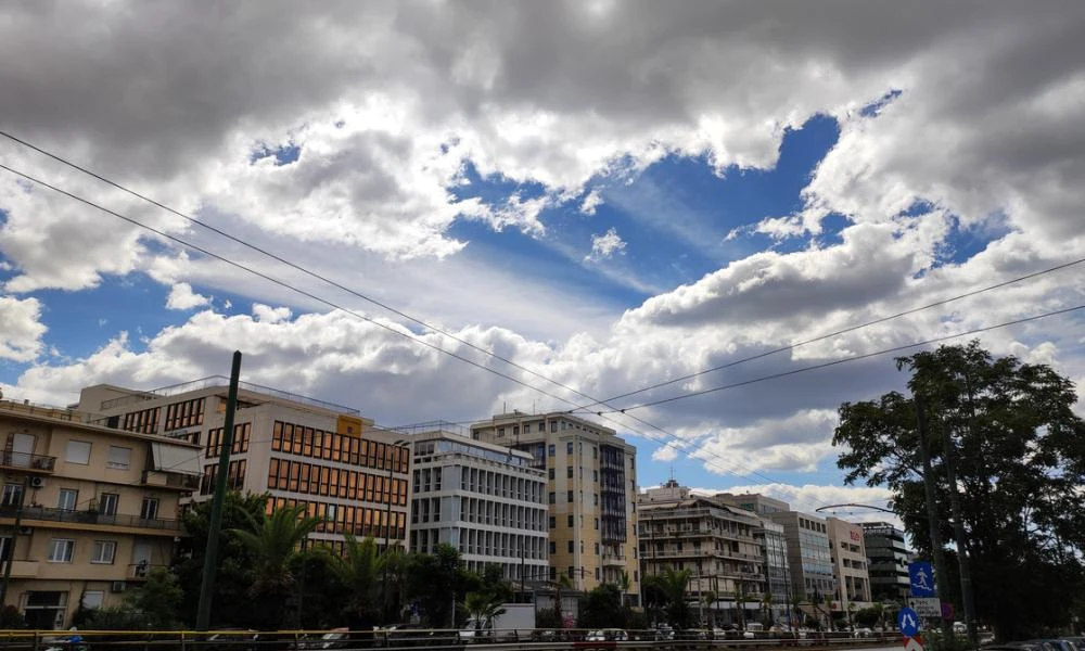 Καιρός σήμερα: Αραιές νεφώσεις και μικρή άνοδος της θερμοκρασίας